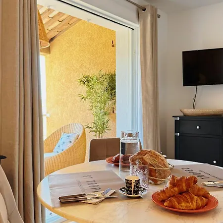 Appartement Avec Vue Mer Et Place De Stationnement Privee * Sainte-Maxime